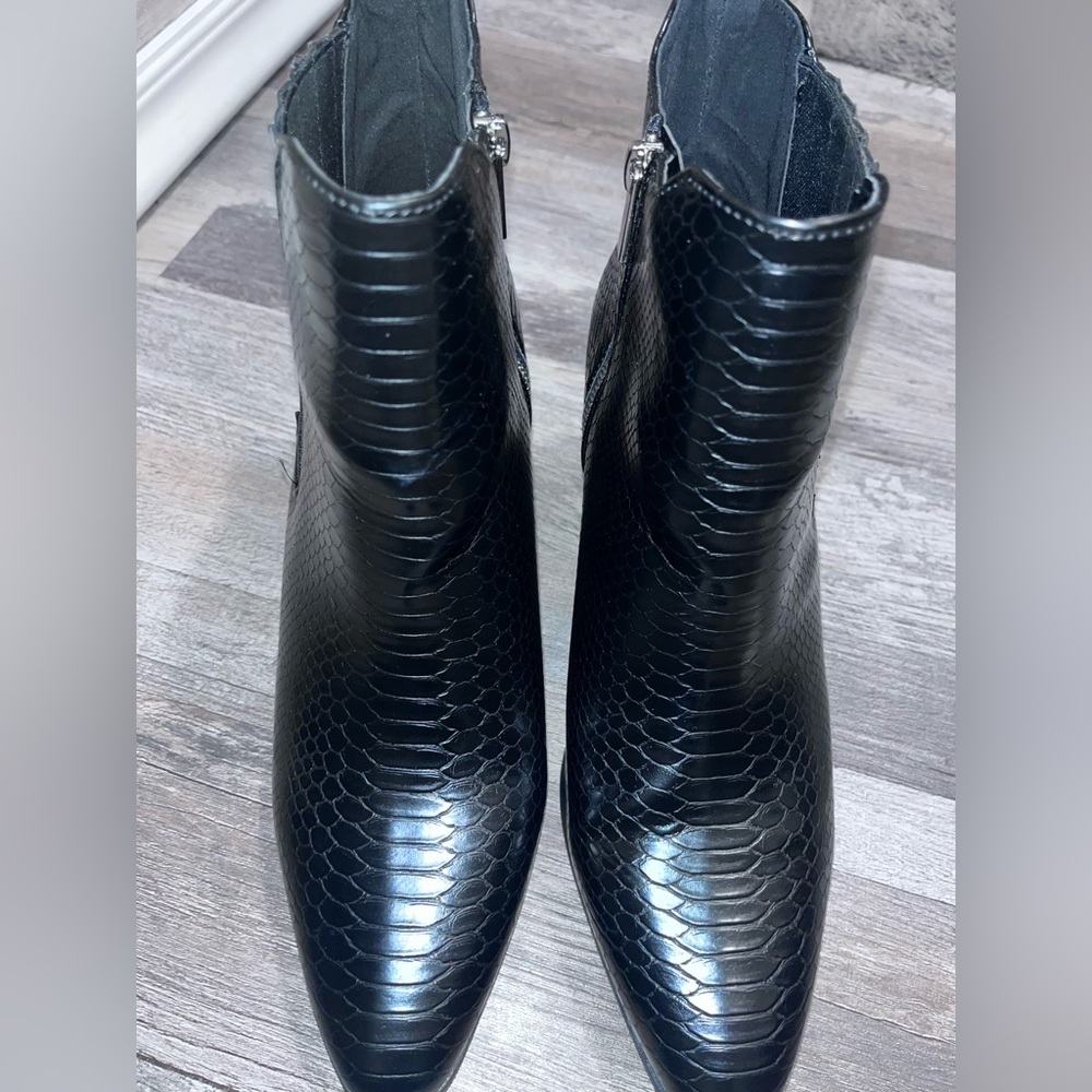 Black Snake Pattern Booties - image 5